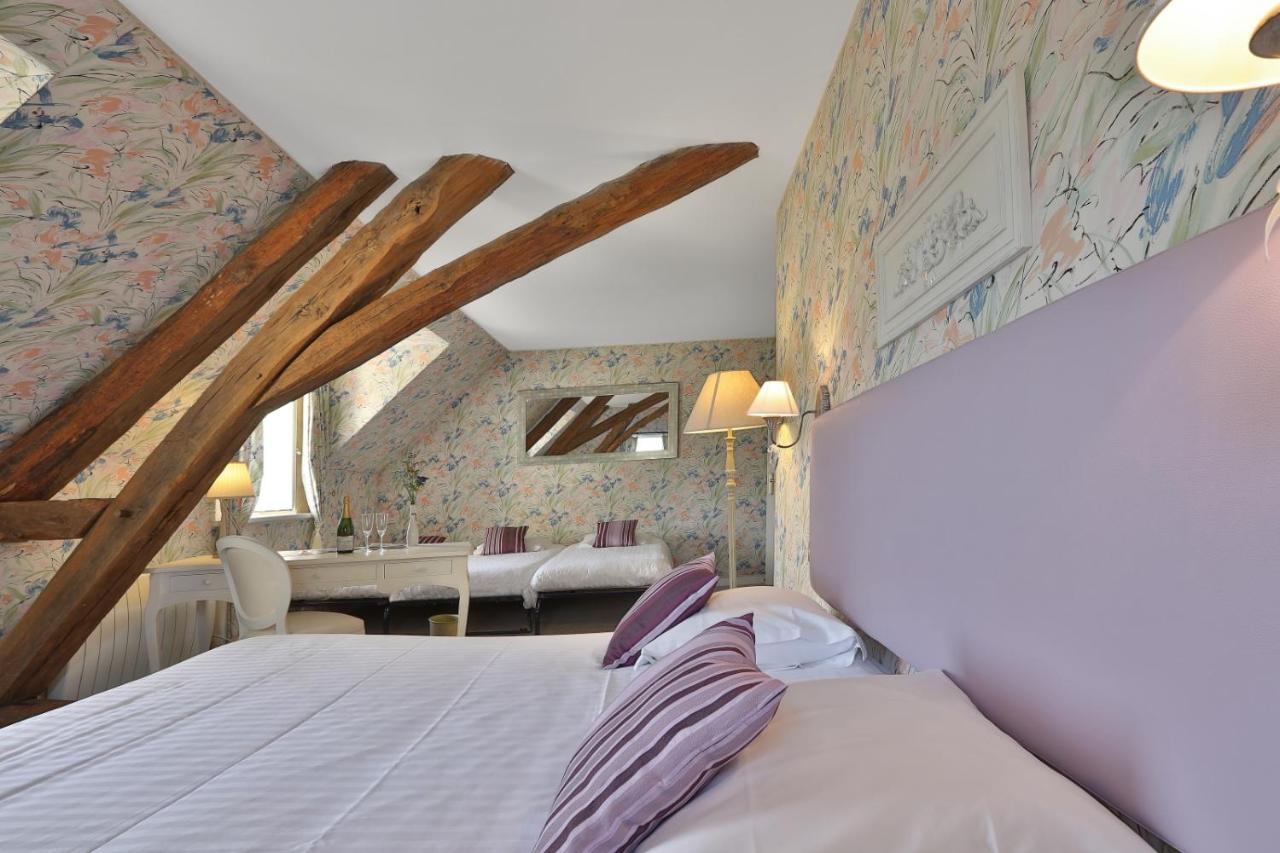 Domaine De Puy Robert Lascaux - A 800M Grotte De Lascaux - Hotel Avec Piscine - Chambres Et Gites-Appartements - Sarlat - Dordogne モンティニャック エクステリア 写真